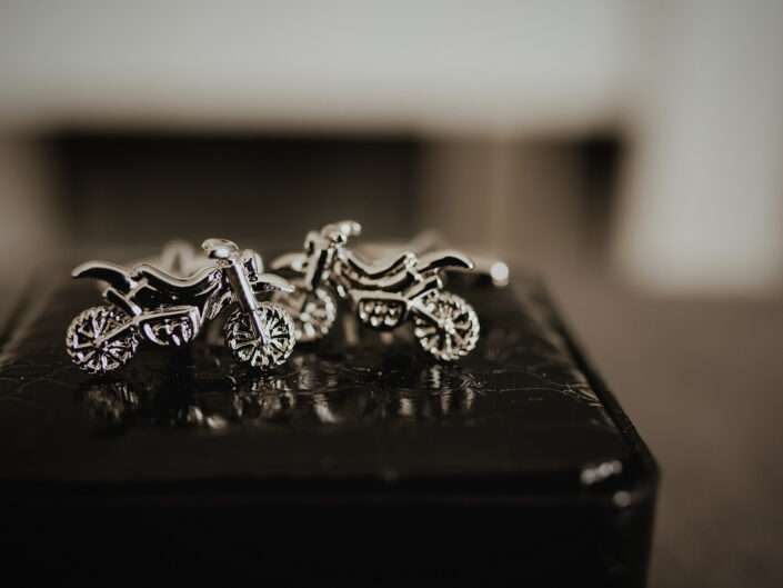 spinki pana młodego, fotograf Tarnów ślubny, Tarnów fotografia ślubna