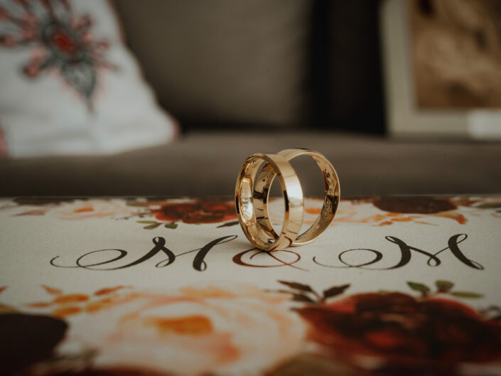 fotograf ślubny Tarnów, Tarnów fotografia ślubna, obrączki