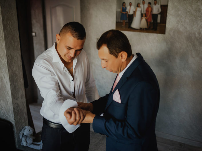 Tarnów fotografia ślubna, fotograf Tarnów ślubny, fotograf ślubny małopolska, pan młody